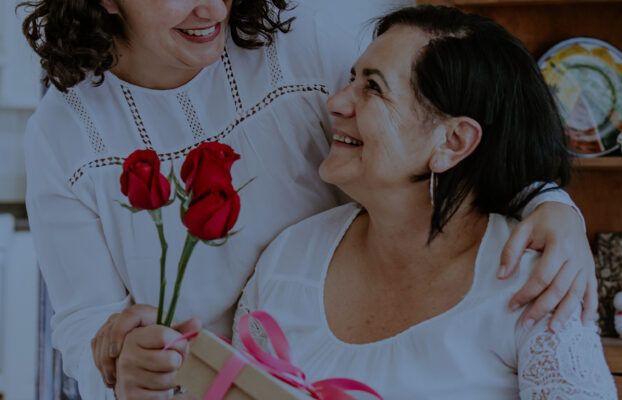 4 regalos para madres que puedes conseguir en SJU